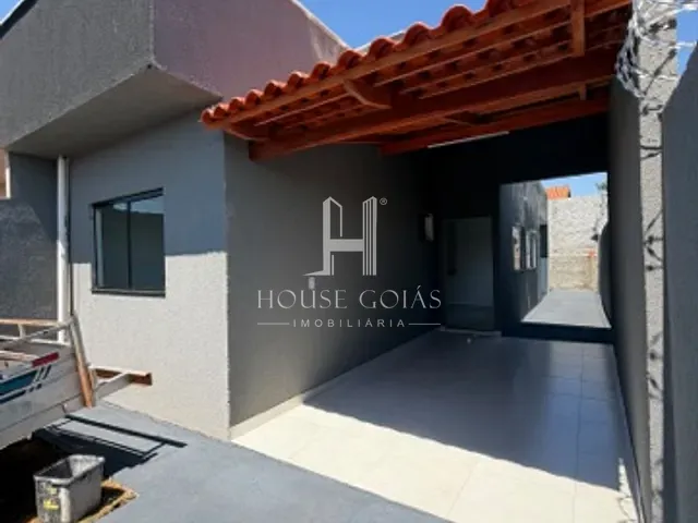 Casa 2 quartos e 1 banheiro, à venda, no bairro Vila Adílair em Goianira