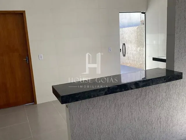 Casa 2 quartos e 1 banheiro, à venda, no bairro Parque Mansões Regina em Goianira