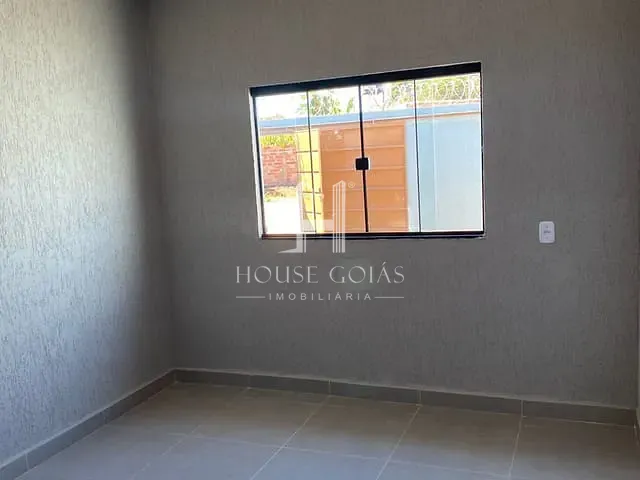 Casa 2 quartos e 1 banheiro, à venda, no bairro Parque Mansões Regina em Goianira
