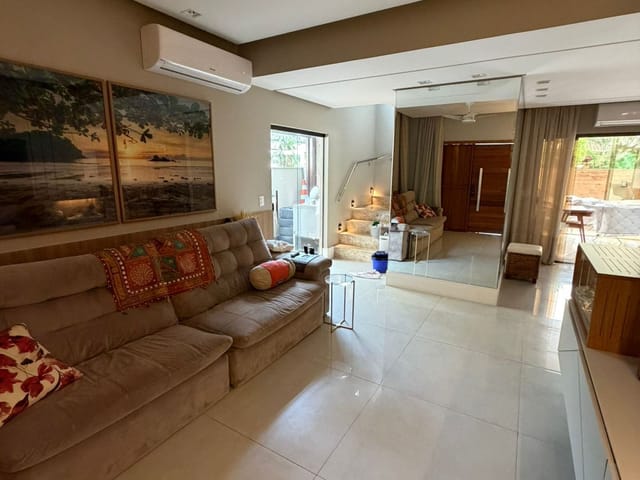 Casa com 263m² 3 quartos e 5 banheiros, à venda, no bairro Vilas do Atlântico em Lauro de Freitas