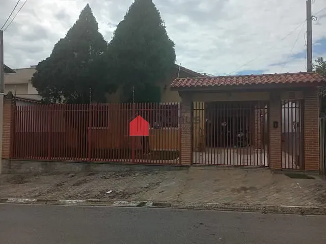 Casa com 300m² 4 quartos e 3 banheiros, à venda ou para alugar, no bairro Residencial Campo Belo em Pindamonhangaba