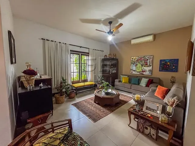 Casa com 387m² 3 quartos e 4 banheiros, à venda, no bairro Andrade em Londrina