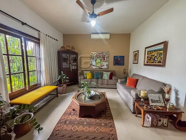 Casa com 387m² 3 quartos e 4 banheiros, à venda, no bairro Andrade em Londrina