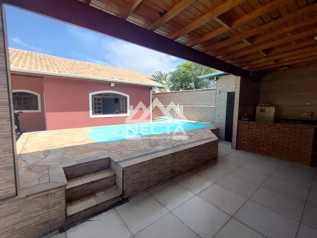 Casa com 360m² 4 quartos e 3 banheiros, à venda, no bairro Jardim Britânia em Caraguatatuba