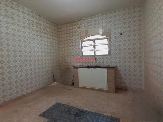 Casa 2 quartos e 1 banheiro, à venda ou para alugar, no bairro Santa Terezinha em São Bernardo do Campo
