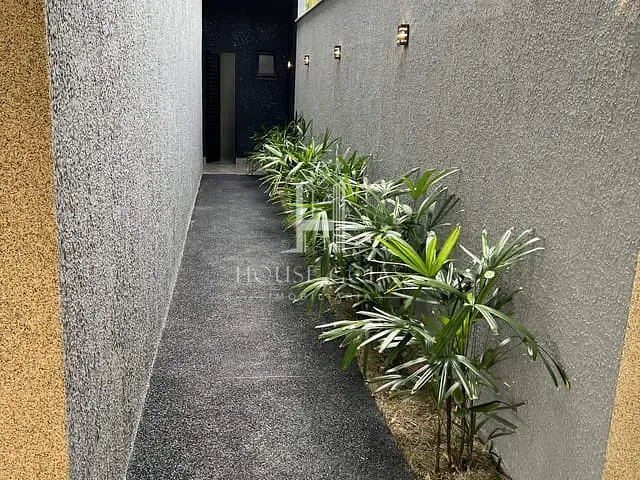 Casa com 330m² 3 quartos e 3 banheiros, à venda, no bairro Jardim Tropical em Aparecida de Goiânia