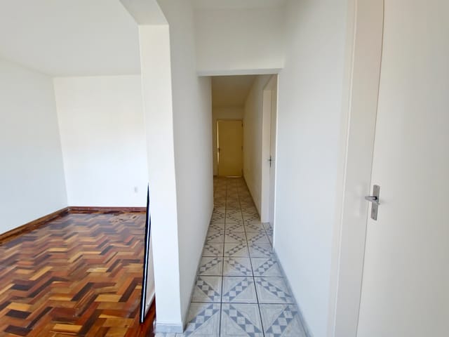 Casa 2 quartos e 1 banheiro, à venda, no bairro Fragata em Pelotas