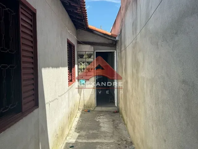 Casa com 143m² 2 quartos e 1 banheiro, à venda, no bairro Vila Tesouro em São José dos Campos