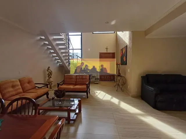 Casa com 300m² 4 quartos e 5 banheiros, à venda, no bairro Parque Brasil 500 em Paulínia
