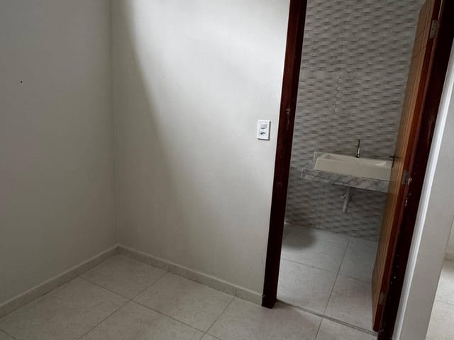 Casa com 200m² 3 quartos e 3 banheiros, à venda ou para alugar, no bairro Colina Verde em Teixeira de Freitas