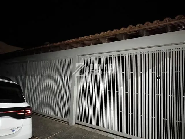 Casa 3 quartos e 2 banheiros, à venda, no bairro Conjunto Margarida Rosa de Azevedo em Uberaba