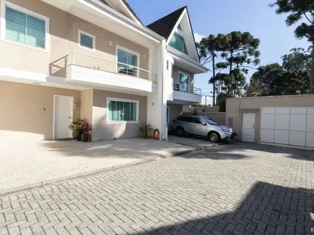 Casa com 128m² 3 quartos e 3 banheiros, à venda, no bairro Santa Felicidade em Curitiba