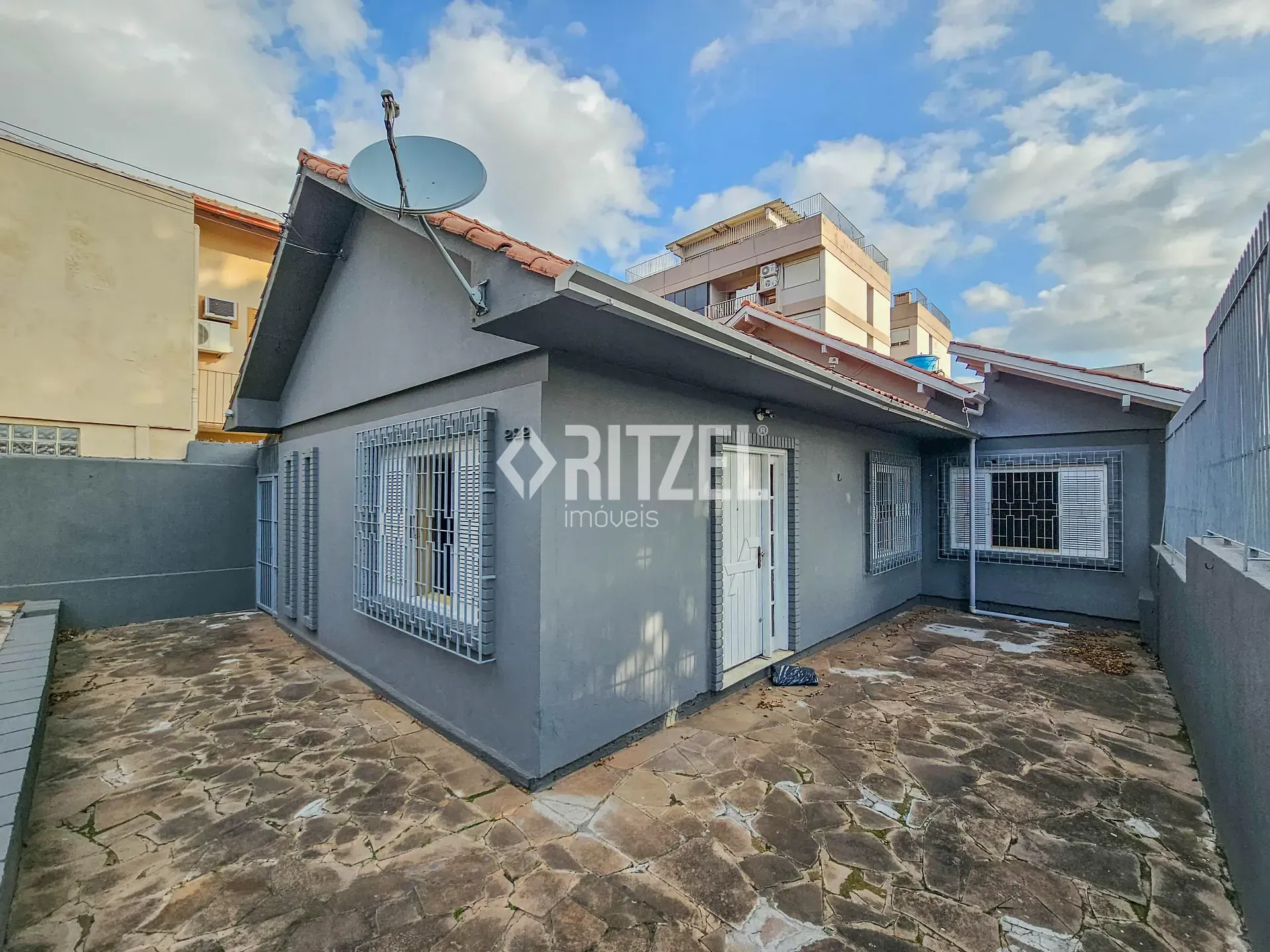 Casa, 3 quartos, 197 m² - Foto 2