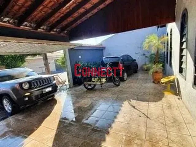 Casa com 200m² 3 quartos e 2 banheiros, à venda, no bairro Antonio Marincek em Ribeirão Preto