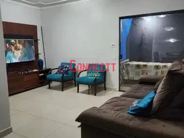 Casa com 200m² 3 quartos e 2 banheiros, à venda, no bairro Antonio Marincek em Ribeirão Preto