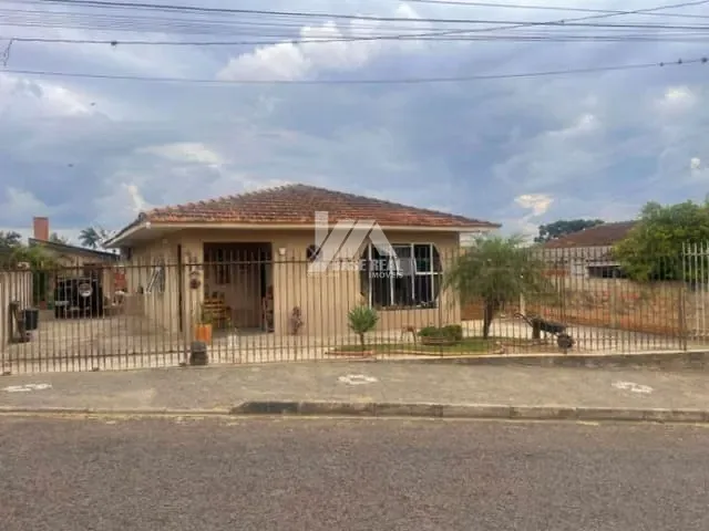 Casa 3 quartos e 1 banheiro, à venda, no bairro Ronda em Ponta Grossa