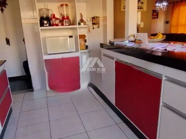 Casa 3 quartos e 1 banheiro, à venda, no bairro Ronda em Ponta Grossa