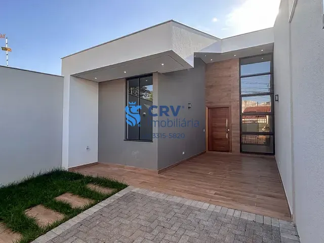 Casa com 180m² 3 quartos e 2 banheiros, à venda, no bairro Jardim Burle Marx em Londrina