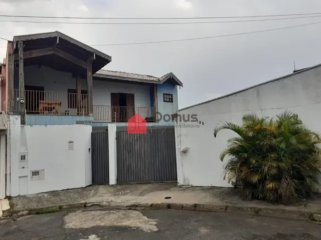 Casa 3 quartos e 3 banheiros, para alugar, no bairro Residencial e Comercial Portal dos Eucaliptos em Pindamonhangaba
