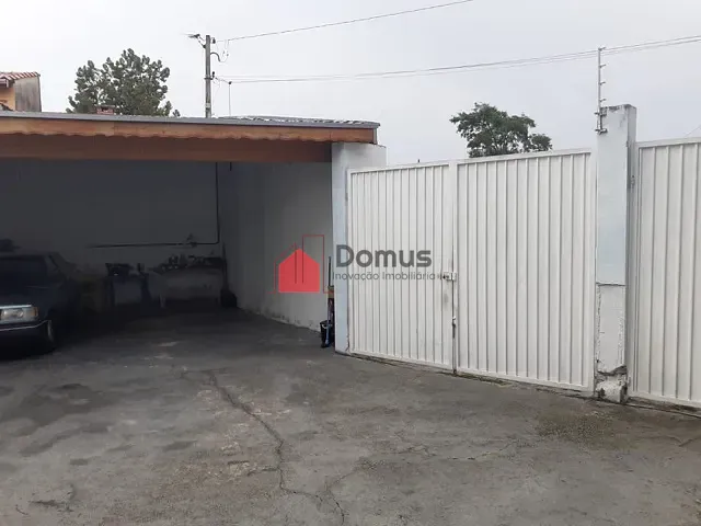 Casa 3 quartos e 3 banheiros, para alugar, no bairro Residencial e Comercial Portal dos Eucaliptos em Pindamonhangaba