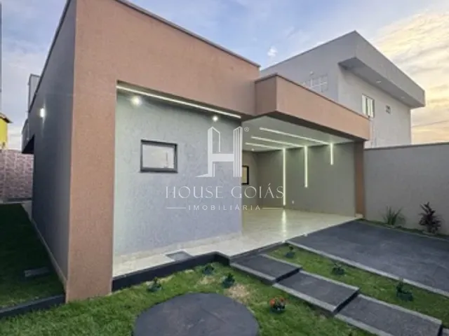 Casa com 254m² 3 quartos e 4 banheiros, à venda, no bairro Residencial Kátia em Goiânia