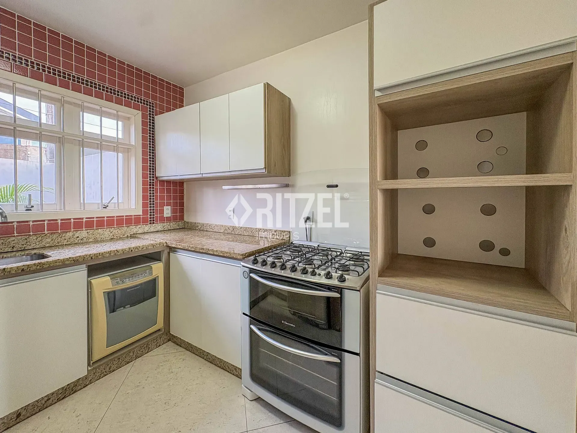 Casa, 3 quartos, 230 m² - Foto 13