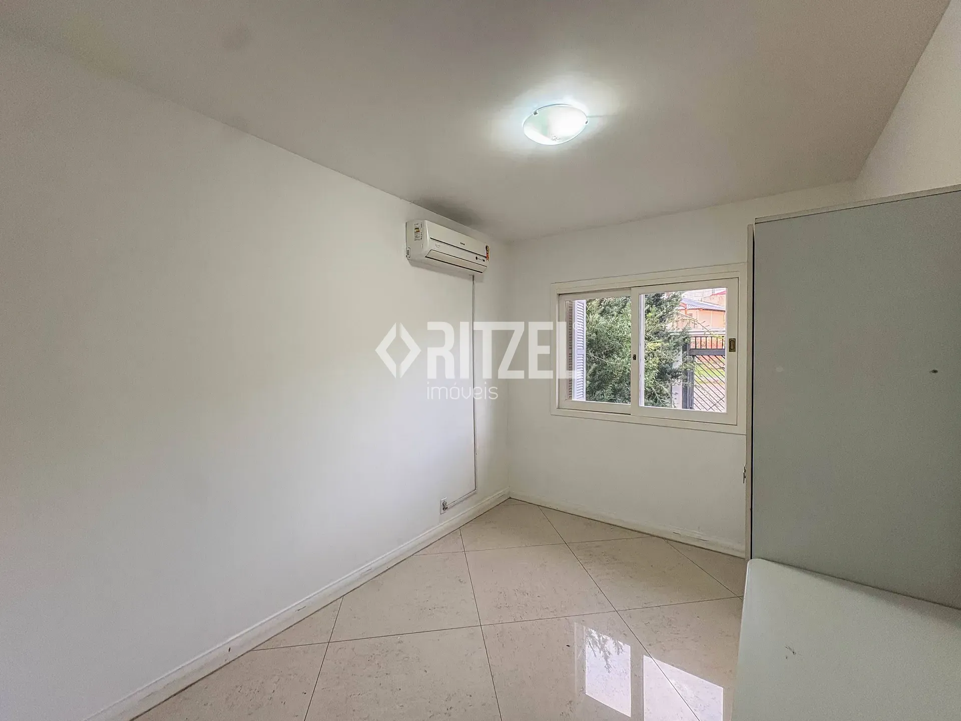 Casa, 3 quartos, 230 m² - Foto 35