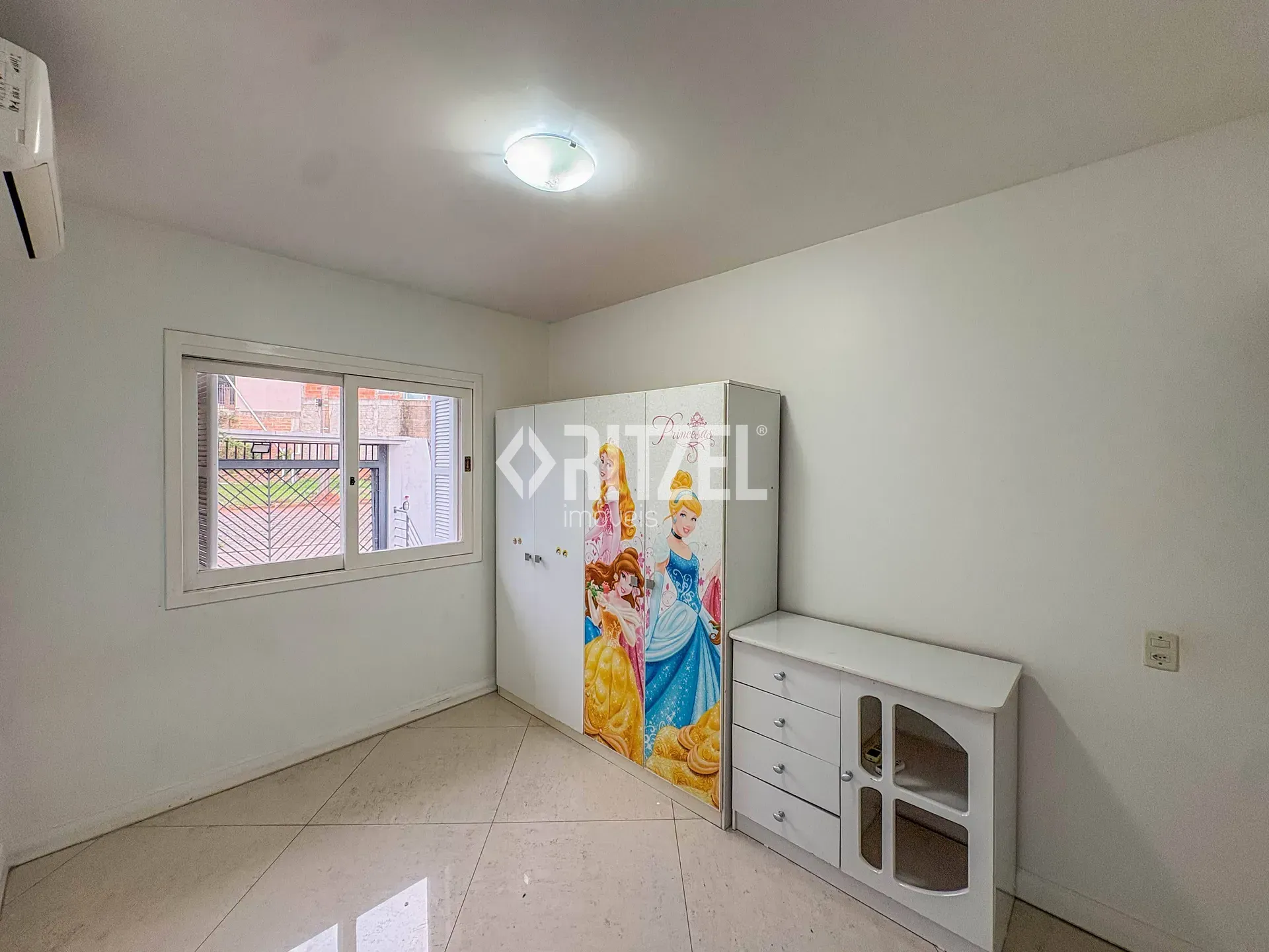 Casa, 3 quartos, 230 m² - Foto 34
