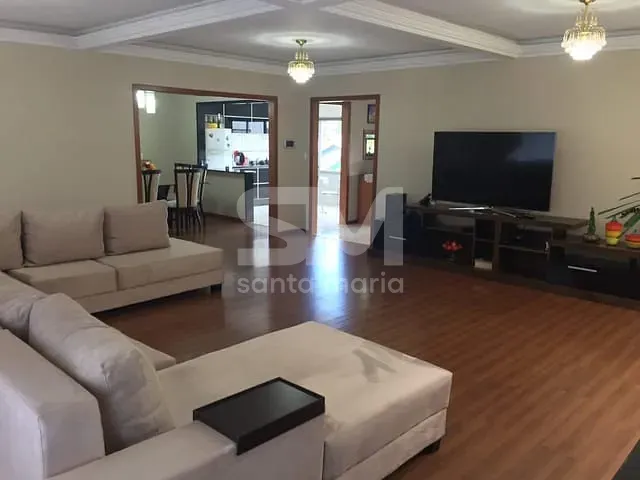 Casa 4 quartos e 5 banheiros, à venda, no bairro Universitário em Chapecó