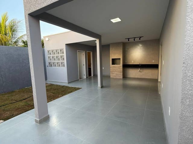 Casa com 260m² 3 quartos e 2 banheiros, à venda, no bairro Bela Vista em Teixeira de Freitas