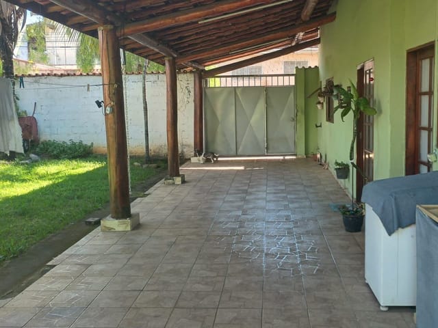 Casa com 404m² 5 quartos e 3 banheiros, à venda, no bairro Tabaú em Pindamonhangaba