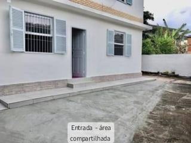 Casa com 246m² 2 quartos e 2 banheiros, à venda, no bairro Castelânea em Petrópolis