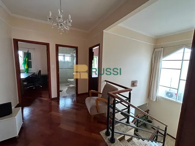 Casa com 336m² 5 quartos e 5 banheiros, à venda, no bairro Urbanova em São José dos Campos