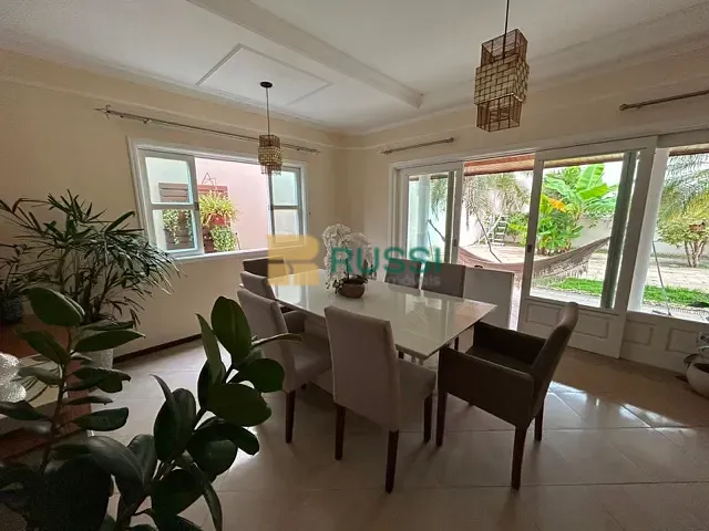 Casa com 336m² 5 quartos e 5 banheiros, à venda, no bairro Urbanova em São José dos Campos