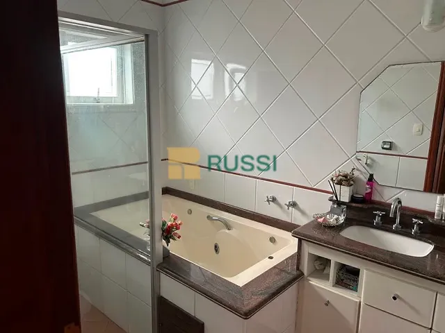 Casa com 336m² 5 quartos e 5 banheiros, à venda, no bairro Urbanova em São José dos Campos