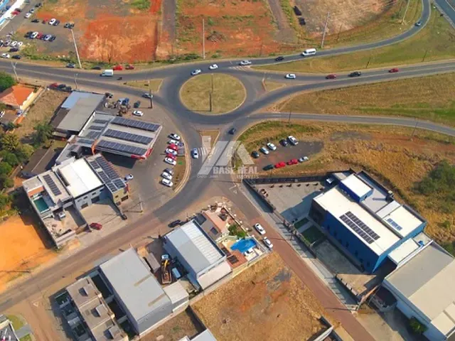 Casa com 397m² 3 quartos e 3 banheiros, à venda, no bairro Colônia Dona Luíza em Ponta Grossa