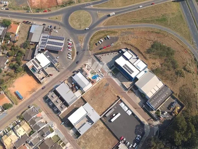 Casa com 397m² 3 quartos e 3 banheiros, à venda, no bairro Colônia Dona Luíza em Ponta Grossa