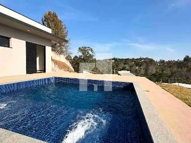Casa com 1114m² 3 quartos e 3 banheiros, à venda, no bairro Caxambu em Jundiaí