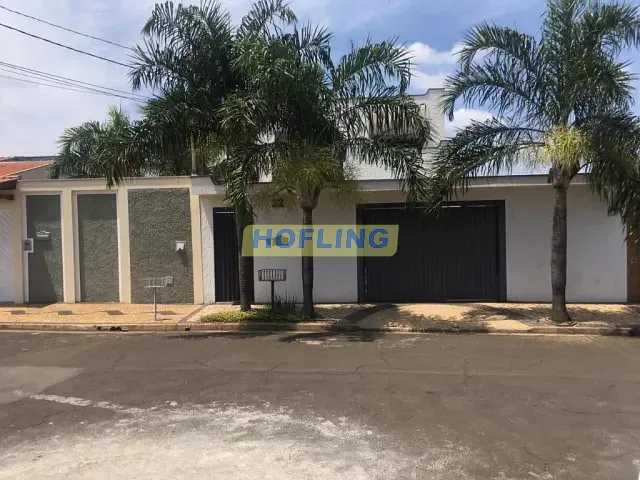 Casa com 300m² 3 quartos e 1 banheiro, à venda, no bairro Jardim América em Rio Claro