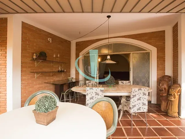 Casa com 654m² 5 quartos e 3 banheiros, à venda, no bairro JARDIM PRIMAVERA em ARARAQUARA