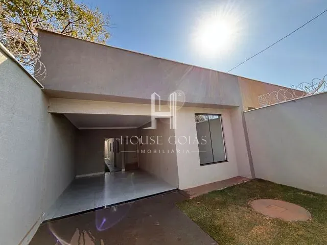 Casa 3 quartos e 2 banheiros, à venda, no bairro Jardim Veneza em Aparecida de Goiânia