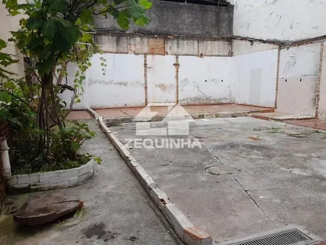 Casa com 192m² 3 quartos e 2 banheiros, para alugar, no bairro Centro em Osasco