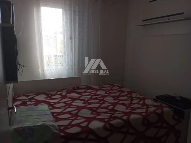 Casa com 63m² 2 quartos e 1 banheiro, à venda, no bairro Orfãs em Ponta Grossa