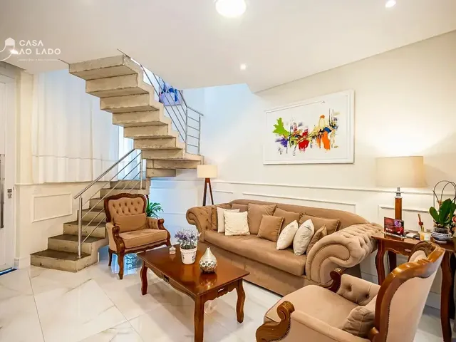 Casa com 19742m² 3 quartos e 4 banheiros, à venda, no bairro Santa Felicidade em Curitiba