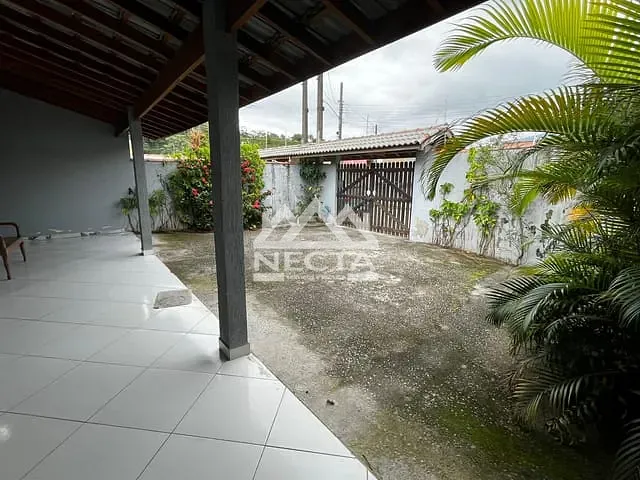 Casa com 260m² 3 quartos e 3 banheiros, à venda, no bairro Getuba em Caraguatatuba