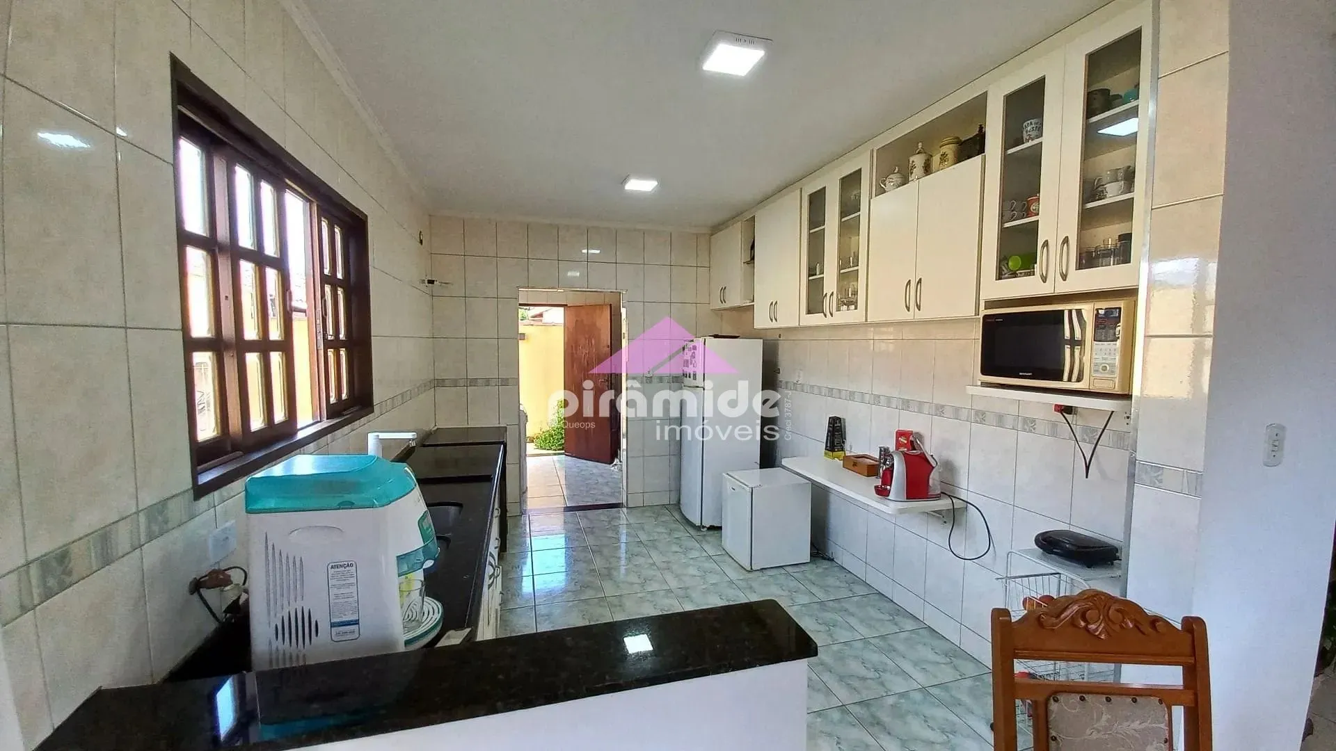 Casa, 5 quartos, 230 m² - Foto 27