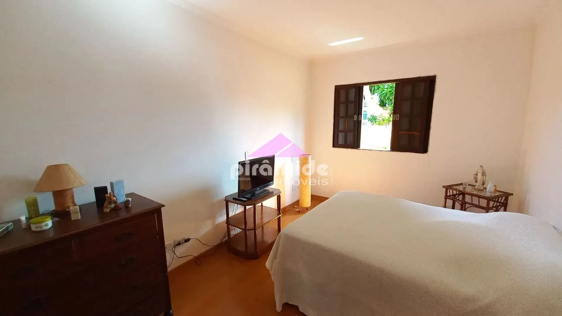 Casa, 5 quartos, 230 m² - Foto 8