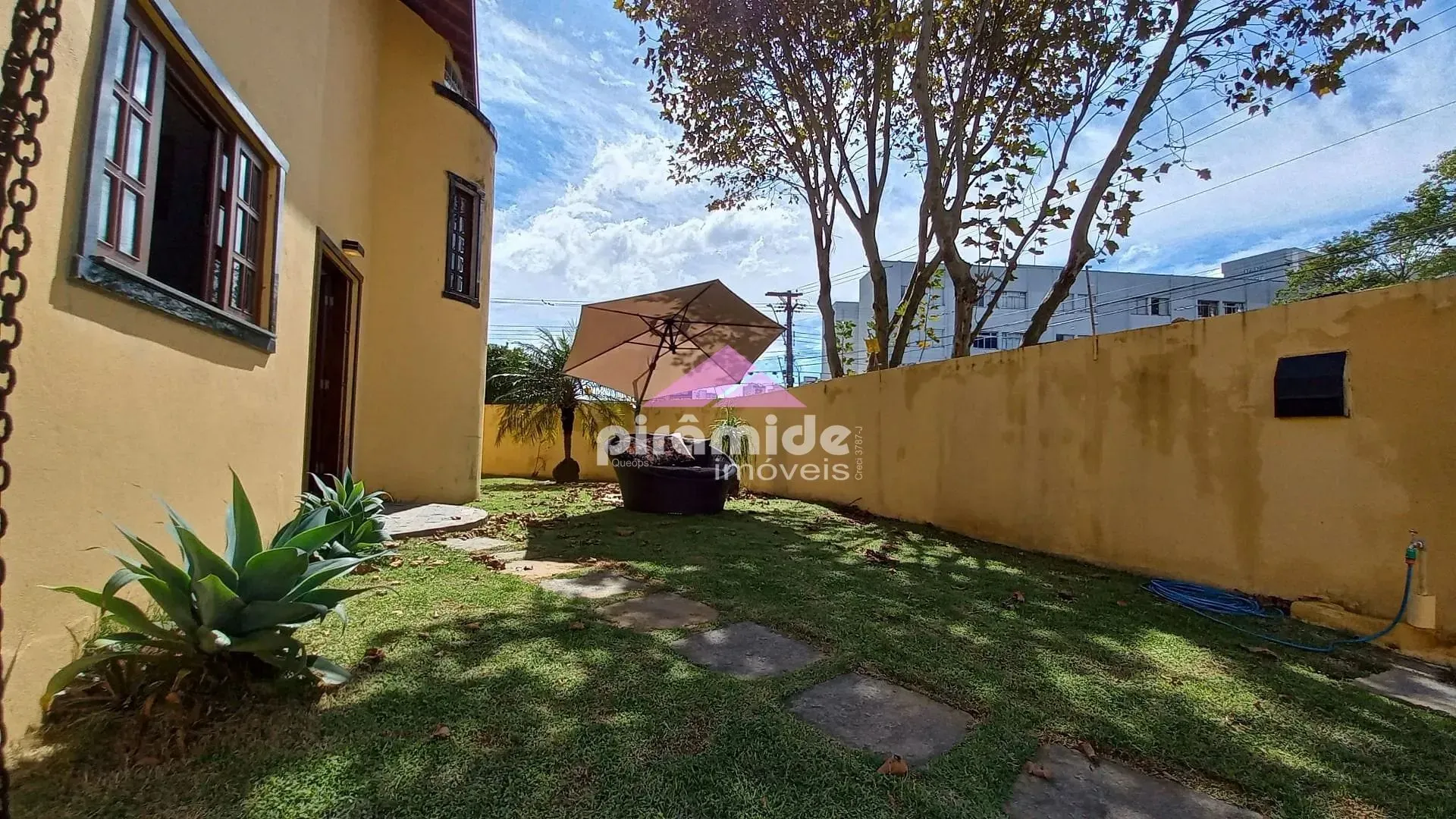 Casa, 5 quartos, 230 m² - Foto 31