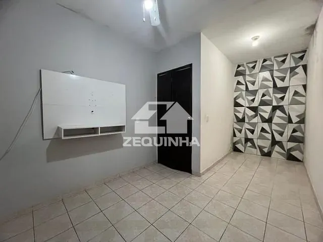 Casa com 132m² 4 quartos e 3 banheiros, à venda, no bairro Bandeiras em Osasco