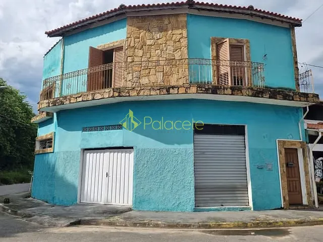 Casa com 171m² 5 quartos e 5 banheiros, à venda, no bairro Jardim Esperança em Guaratinguetá